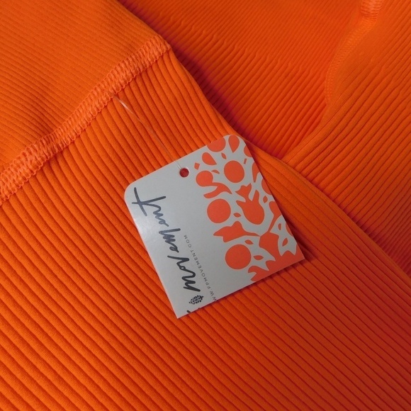 NWT!! FREE PEOPLE FP Movement Free Throw Shorts Burning Up Orange X-Small - Picture 14 of 15
